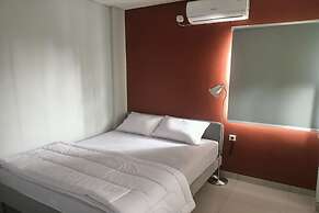 Super OYO 93514 Rubina Syariah Hotel