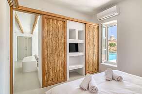 Lil Paros Luxury suites