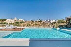 Lil Paros Luxury suites