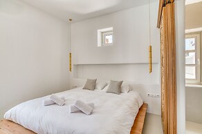 Lil Paros Luxury suites