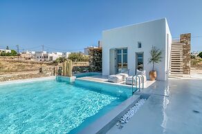 Lil Paros Luxury suites