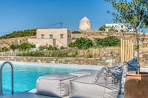 Lil Paros Luxury suites