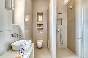 Lil Paros Luxury suites