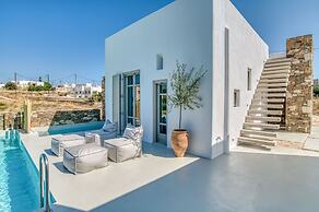 Lil Paros Luxury suites