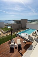 LIOQA Resort