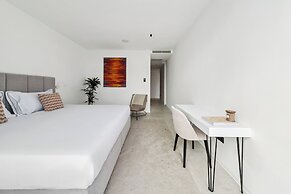 LIOQA Resort