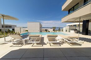 LIOQA Resort