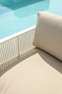 LIOQA Resort