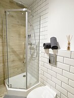 Narnia by 3City Rentals