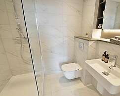 Top Floor 3-bed Penthouse in Manchester