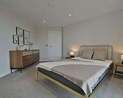 Top Floor 3-bed Penthouse in Manchester