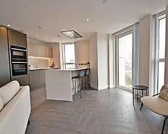 Top Floor 3-bed Penthouse in Manchester