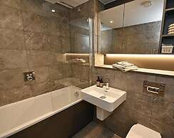 Top Floor 3-bed Penthouse in Manchester