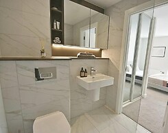 Top Floor 3-bed Penthouse in Manchester