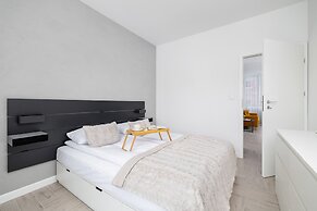 Apartment Near Zoo Katowice by Renters