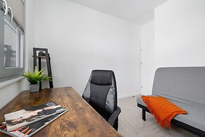 Apartment Near Zoo Katowice by Renters