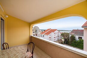 Nice Apartment Silvia 4 for 3 Persons