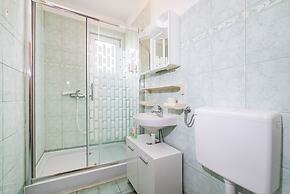 Nice Apartment Silvia 4 for 3 Persons