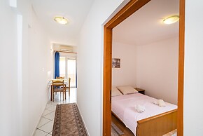 Nice Apartment Silvia 4 for 3 Persons