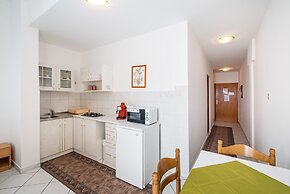 Nice Apartment Silvia 4 for 3 Persons