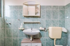 Nice Apartment Silvia 2 for 4 Persons