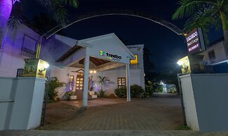 Treebo Sadhoo Heritage