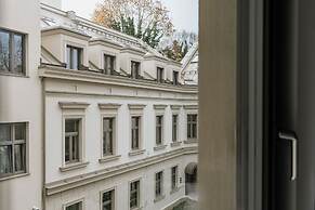 Botanic Apartments - LoftAffair