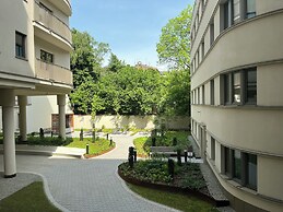 Botanic Apartments - LoftAffair