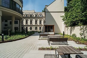 Botanic Apartments - LoftAffair