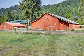 Serene Deborgia Hideaway: Hiking & Fishing Nearby