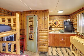 Serene Deborgia Hideaway: Hiking & Fishing Nearby