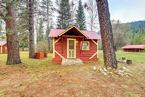 Serene Deborgia Hideaway: Hiking & Fishing Nearby