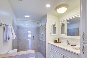 Palm Desert Condo w/ Patio & Golf Course Views!