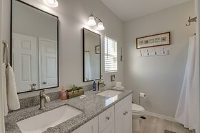 Crystal Beach Home w/ Covered Patio: Pets Welcome!