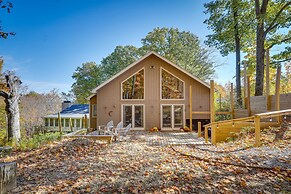 Delaware 'wooded River Retreat' w/ Views & More