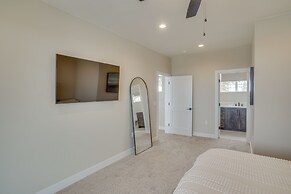 Spacious Utah Escape w/ Balcony & Mountain Views!