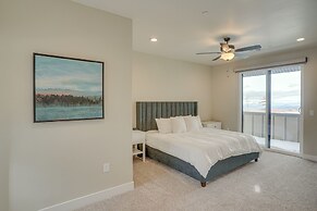 Spacious Utah Escape w/ Balcony & Mountain Views!