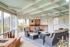 Peaceful Artesia Vacation Rental w/ Orchard Views!