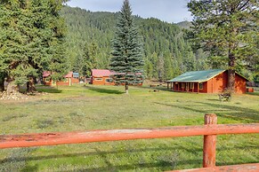Quaint Deborgia Retreat: Black Diamond Guest Ranch