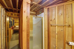 Quaint Deborgia Retreat: Black Diamond Guest Ranch