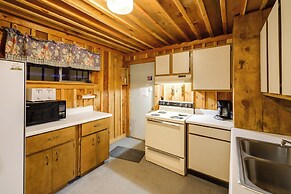 Quaint Deborgia Retreat: Black Diamond Guest Ranch