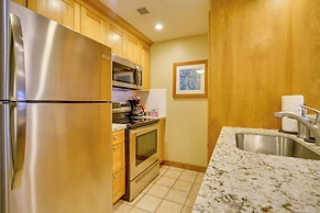 Ski-in/ski-out Park City Studio w/ Pool Access!