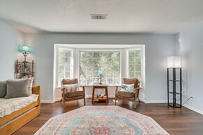Bright + Cozy Mariposa Getaway: 46 Mi to Yosemite!