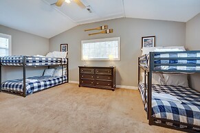 Spacious Mooresville Home w/ Lake Norman View!