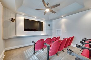 Spacious Mooresville Home w/ Lake Norman View!