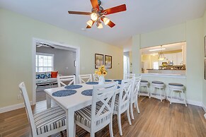 Spacious Mooresville Home w/ Lake Norman View!