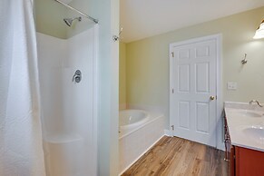 Spacious Mooresville Home w/ Lake Norman View!