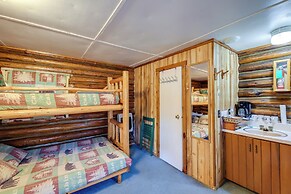 Black Diamond Guest Ranch Cabin w/ Lodge Access!