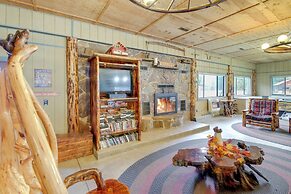 Black Diamond Guest Ranch Cabin w/ Lodge Access!