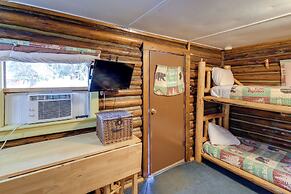 Black Diamond Guest Ranch Cabin w/ Lodge Access!